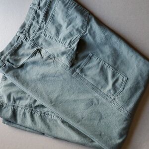 Carhartt green carpenters pants no size tag waist 19 "  inseam 33 EUC